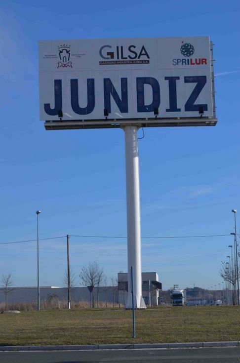 Fotografa de Parcelas pequeas industriales frente a la A-1 Jundiz (Sector 21)