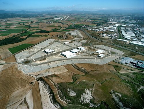 Fotografa de Suelo Industrial en Jundiz. Condiciones excepcionales.