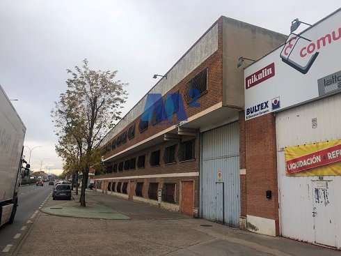 Fotografa de Nave industrial en venta